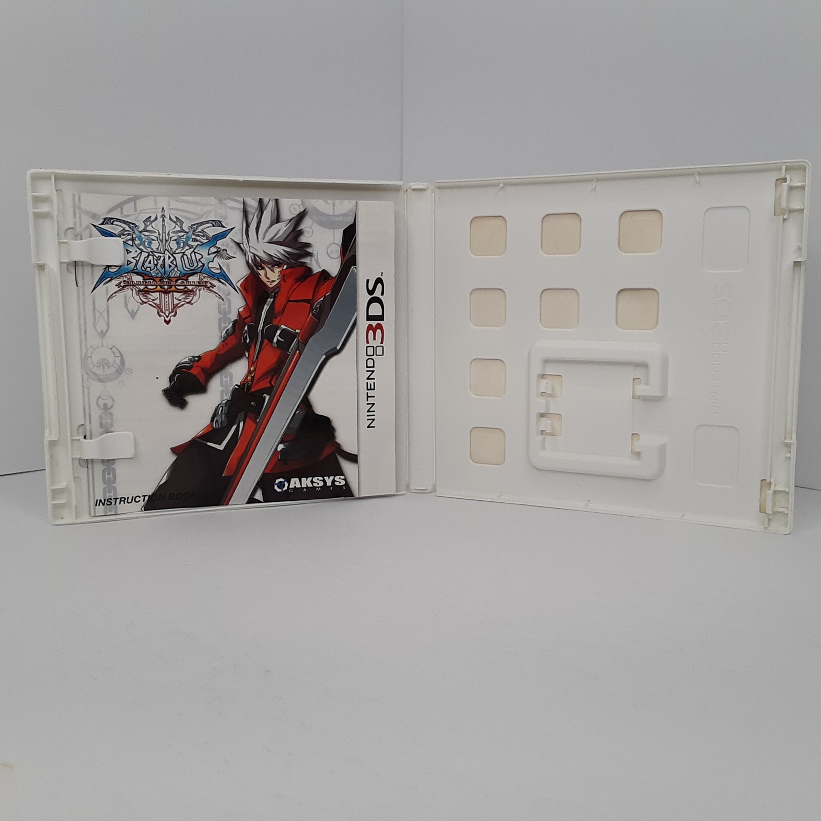 BlazBlue: Continuum Shift II (Nintendo 3DS, 2011) Case and Manual Only Cleaned