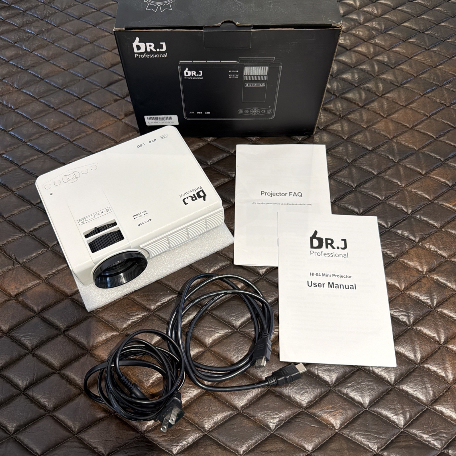 Dr.J HI-04 Professional HDMI VGA Mini Projector