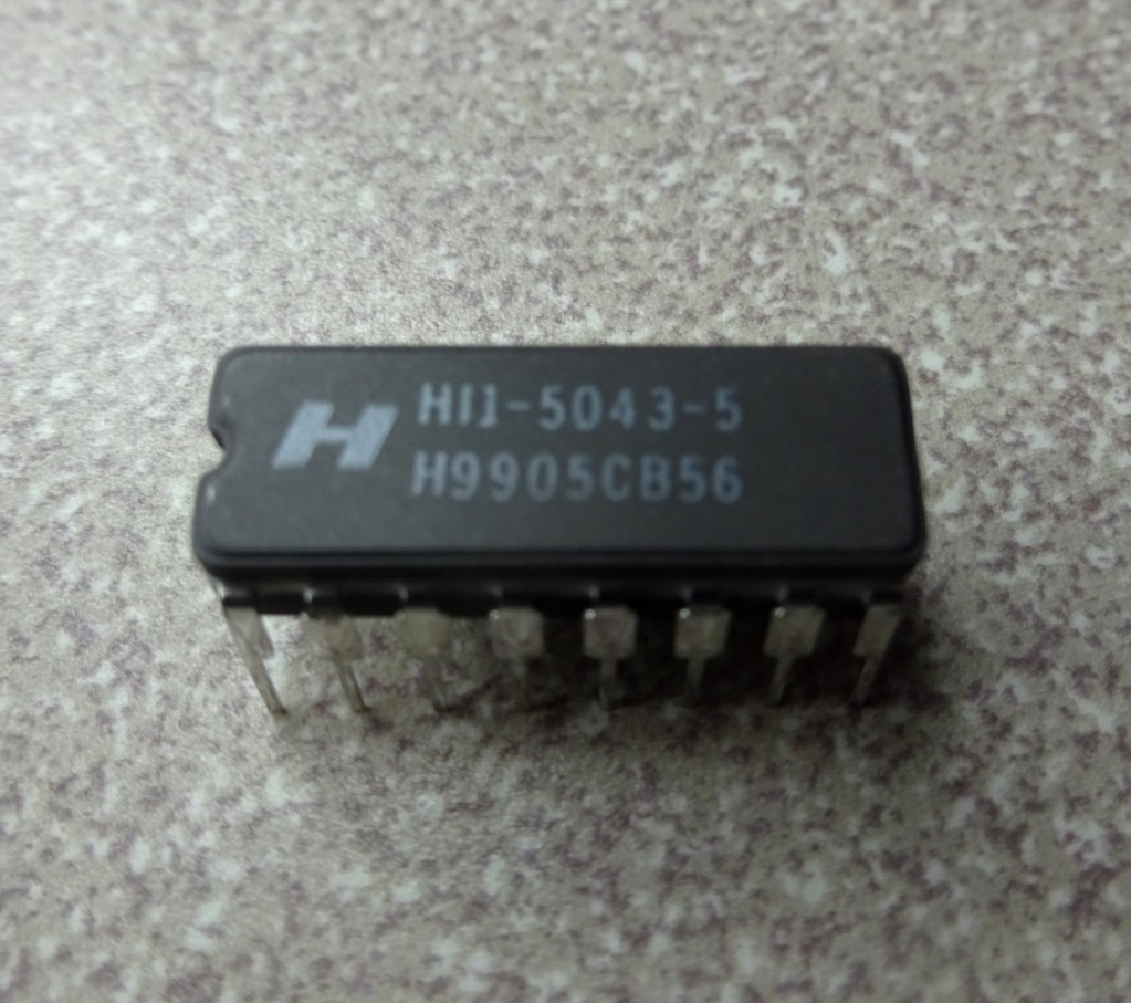 National Semi MM54HC00J/883C Logic Circuit, Quad 2-Input NAND, HC-CMOS Lot of 2
