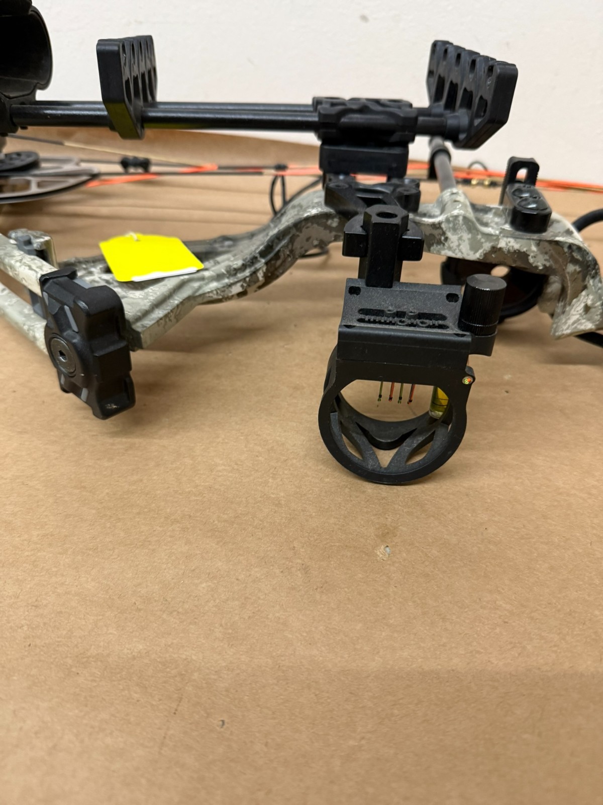 Bear Cruzer G2 compound bow, 26” draw, #70 pull LH