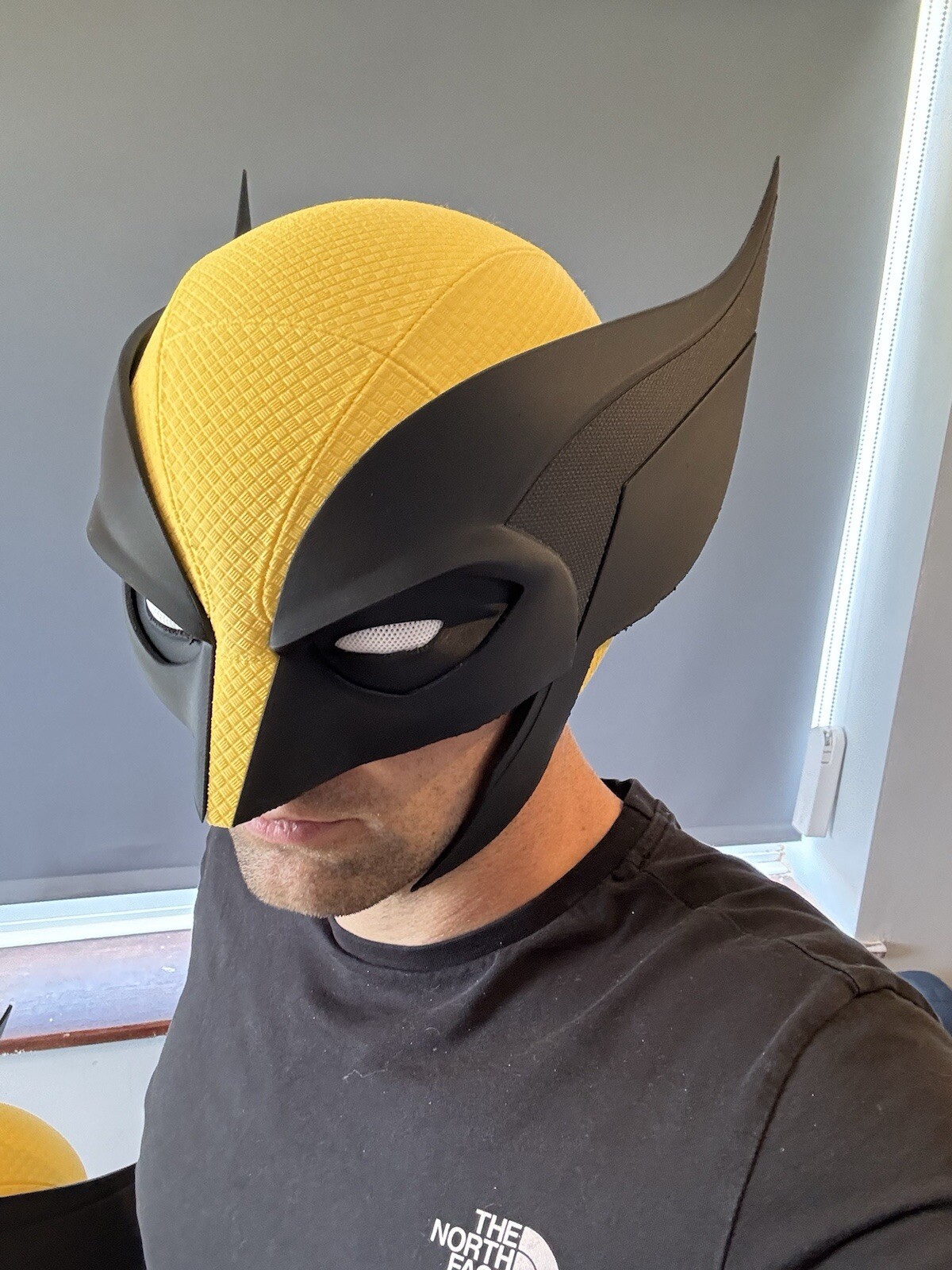Wolverine Helmet Raw 3d Printed Deadpool - With Stand Magnetic Xmen