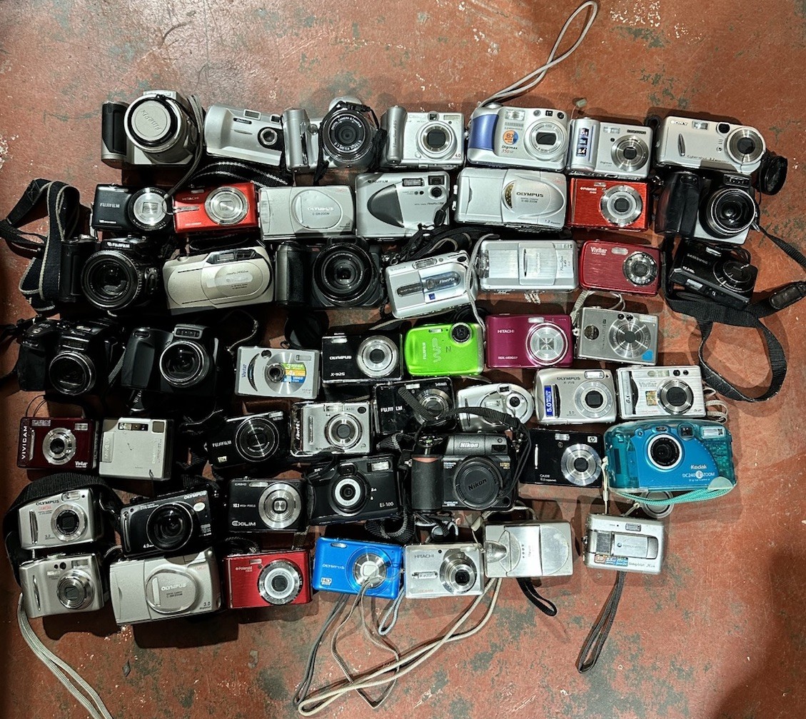 50 x Job Lot Of Digital Cameras - Spares & Repairs, Sony, Olympus, Canon Etc