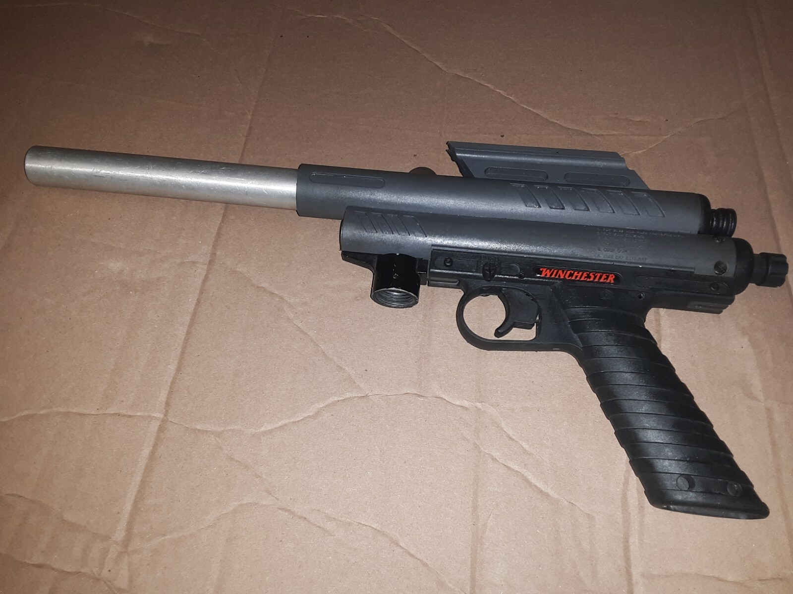 Vintage Winchester Paintball Gun Marker Model 83 , please see photos shelf148