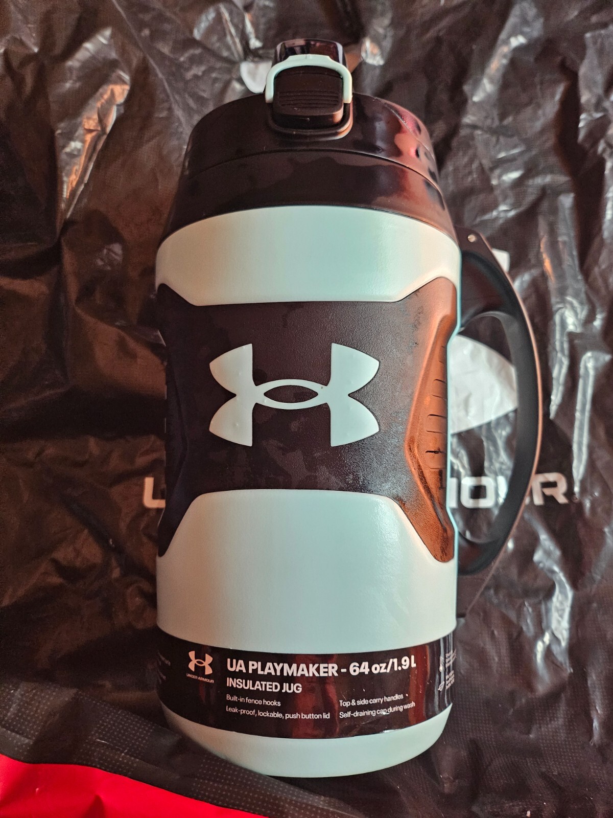 Under Armour UA Playmaker Insulated Jug Water Bottle 64oz Fitness Workout Sports