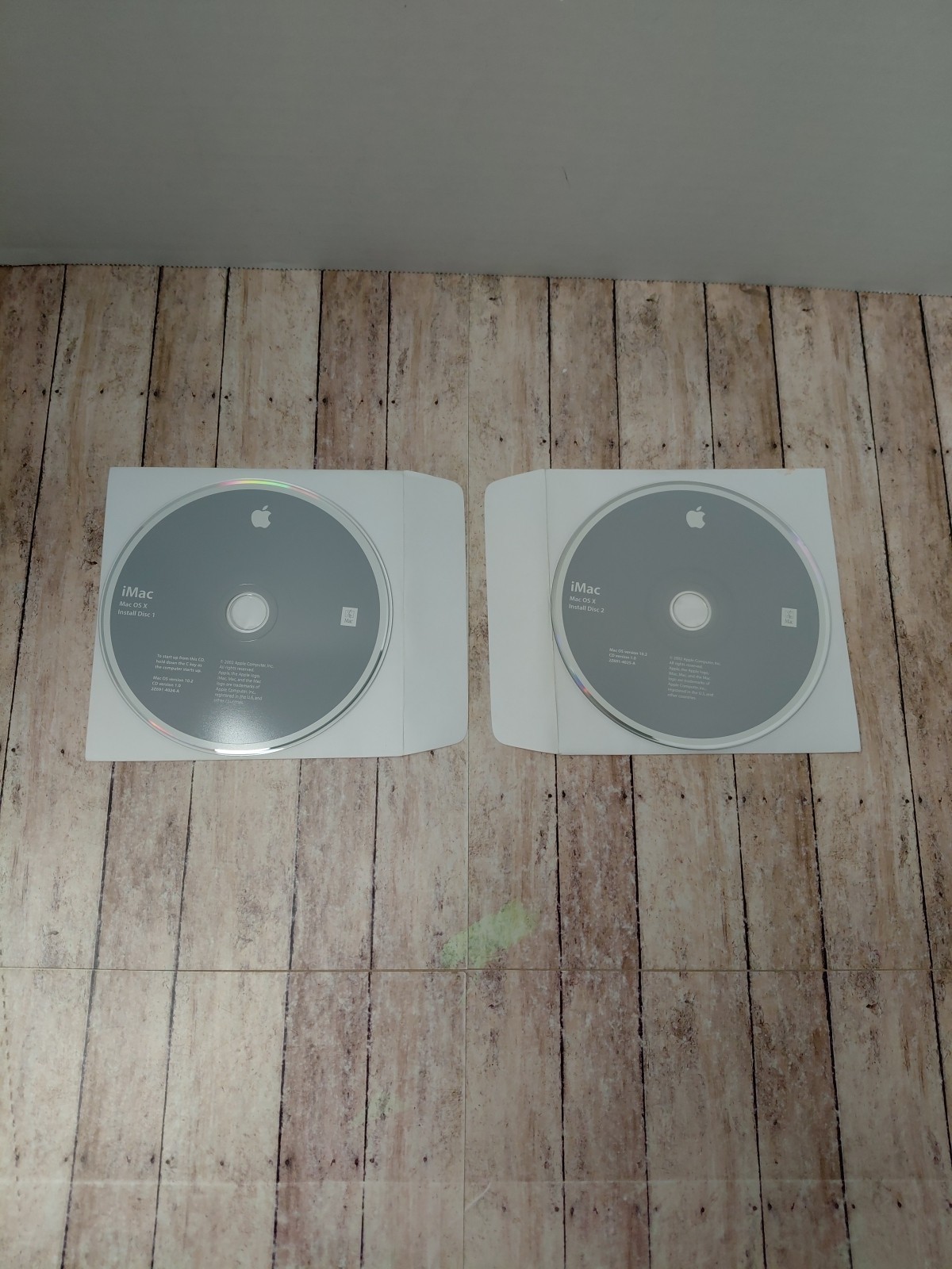 Apple iMac OS X Install Disc 1 & 2 Version 10.2, 2002