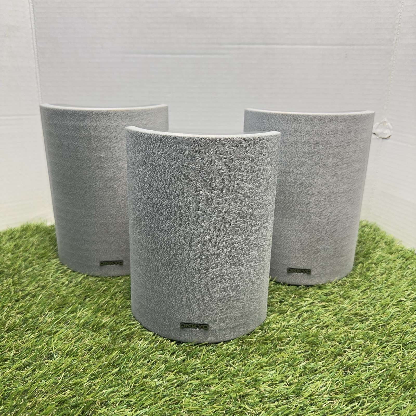 Set Of 3 Onkyo Surround Sound Speakers 2 SKM-330s, 1 SKM-330 - 120w
