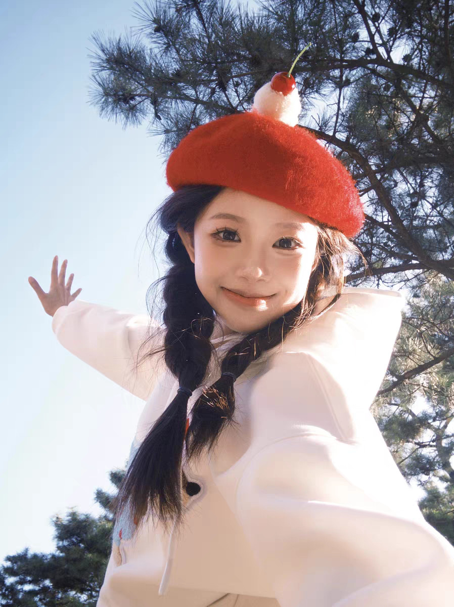 Autumn Winter Women Cream Cherry Cake Beret Lovely Felt Hat Girls Artist Hat