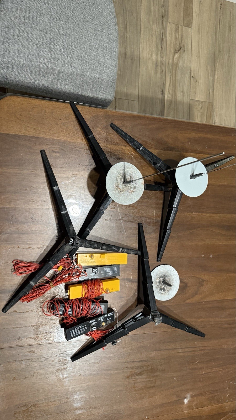 5x Estes Model Launch Controllers, 2x Complete Launch Pad, and Parts