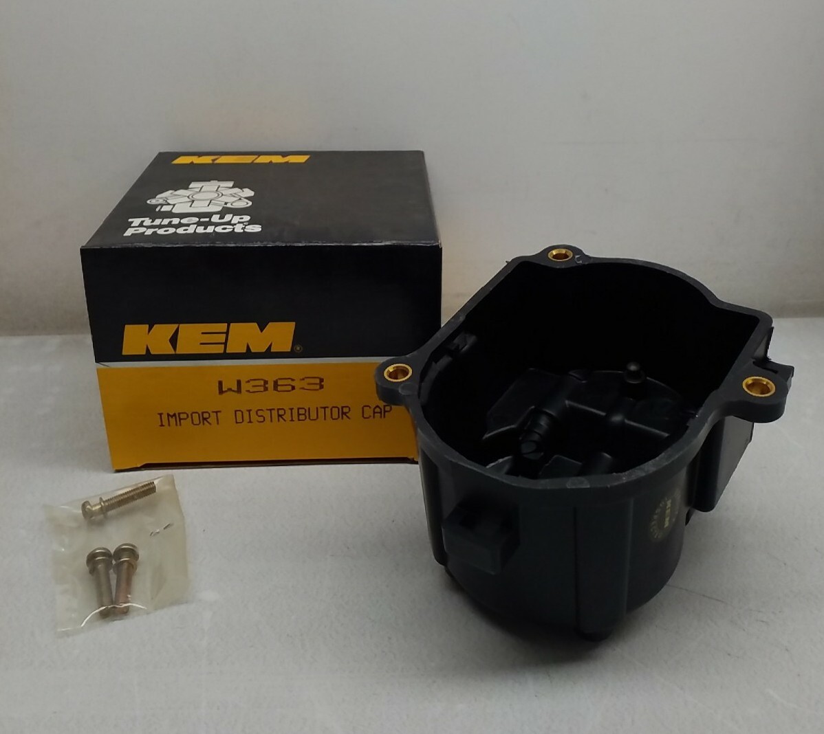 W363 KEM Tune Up Products Automotive Import Distributor Cap KEM W363