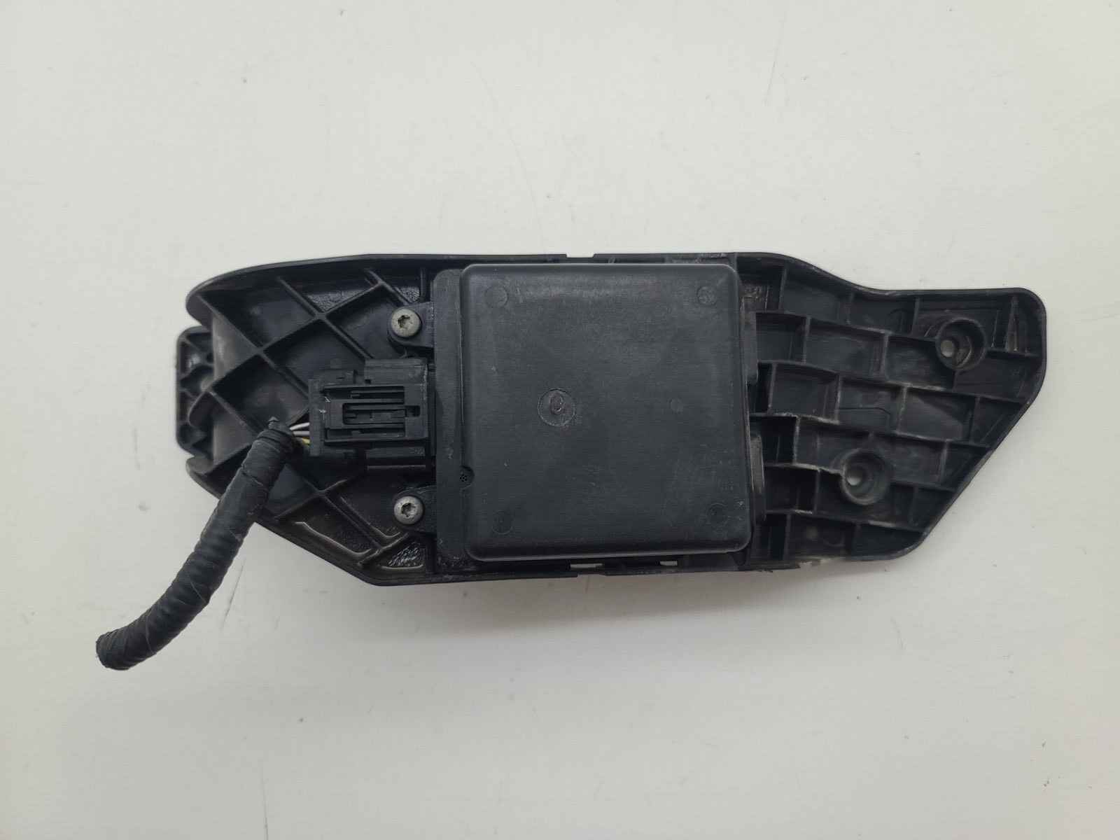 2016 - 2019 FORD ESCAPE RH (passanger side) Blind Spot Sensor W/ Bracket