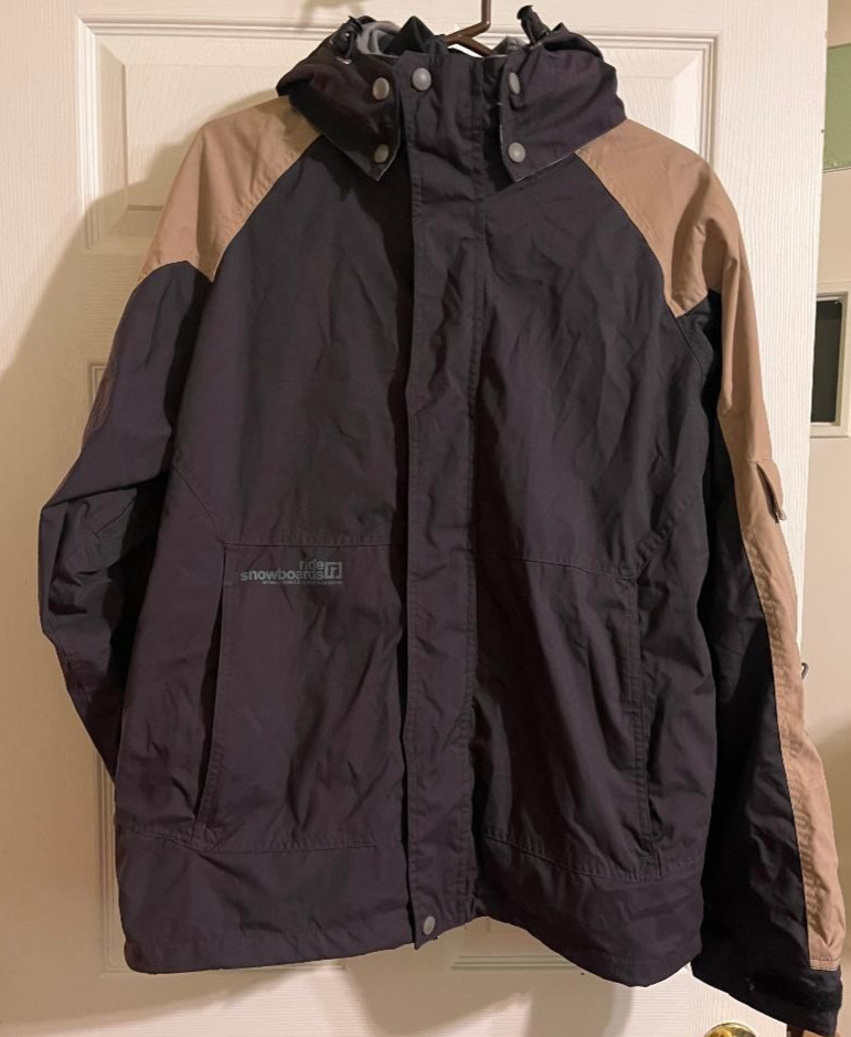RIDE SNOWBOARDS MOUNTAIN DRY SERIES 2 in 1 PARKA AND VEST-Size M