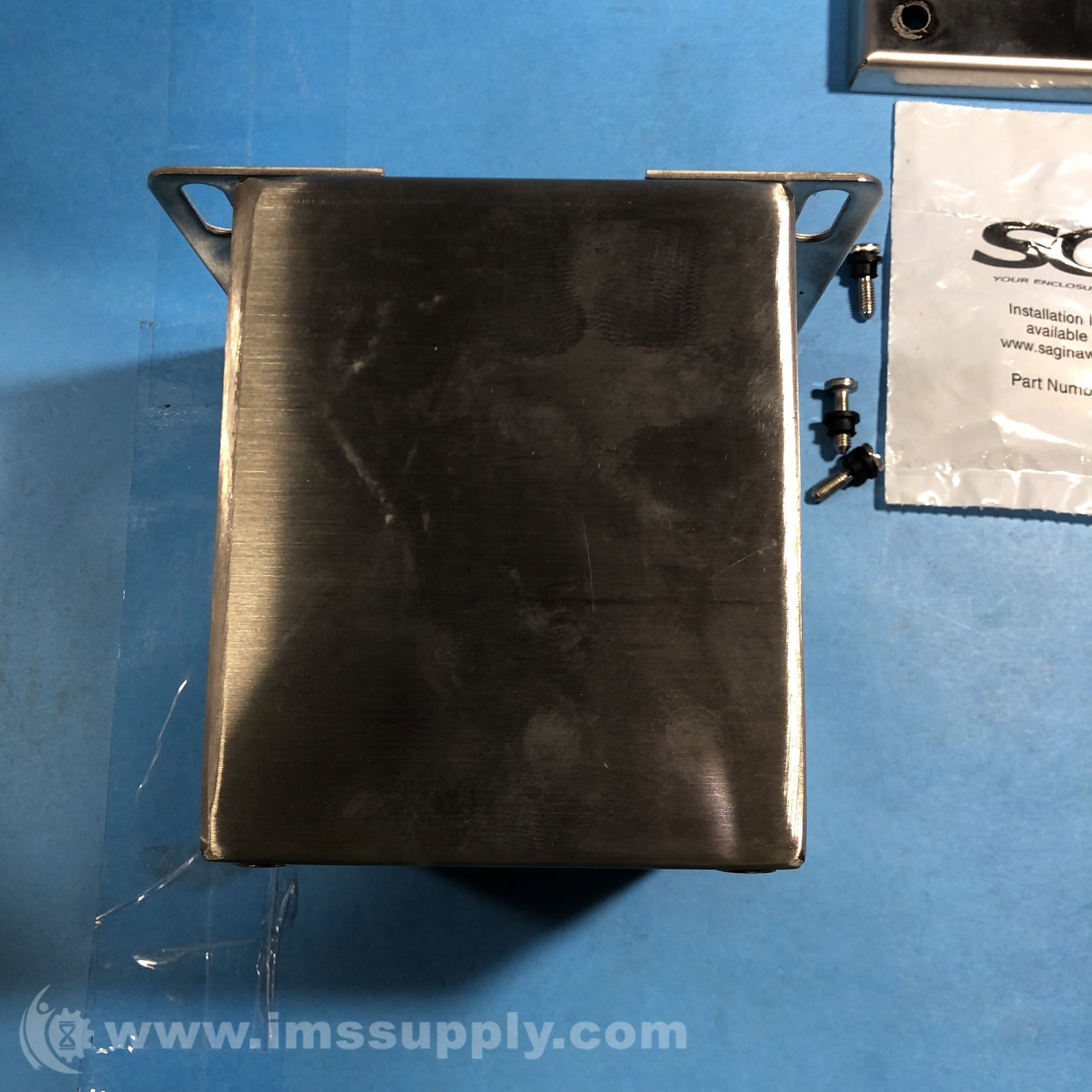 Saginaw Control and Engineering SCE-1PBXSS6I Pushbutton Enclosure 2692