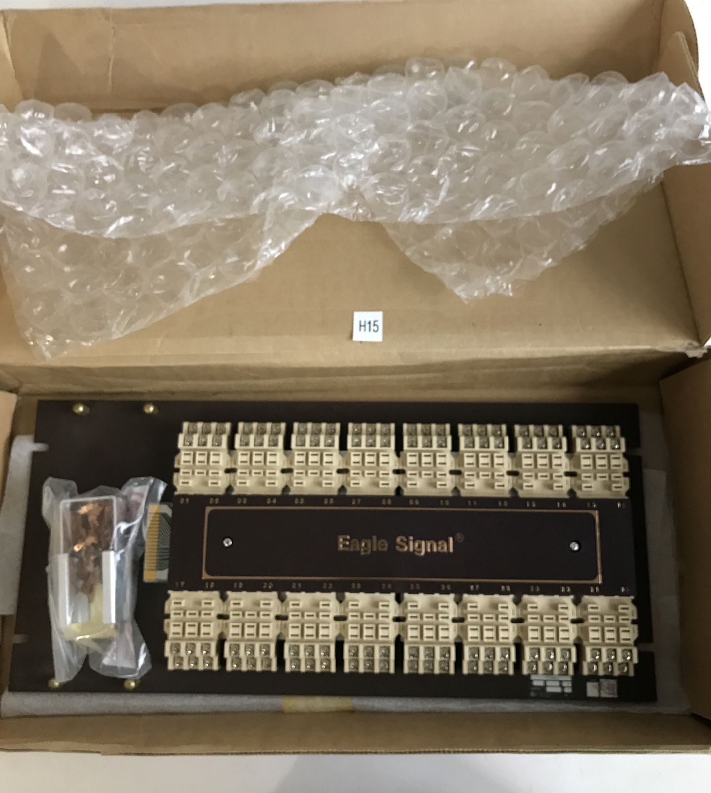 *NEW OPEN BOX* DANAHER CONTROLS Eagle Signal CP2050L1