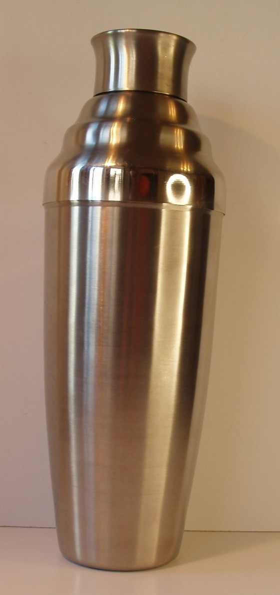 Vintage Jumbo Stainless Steel Cocktail Shaker w/Strainer and Lid, Never Used