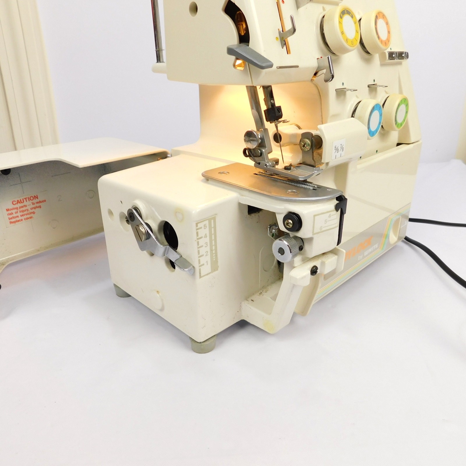 White SpeedyLock 7234 Serger Overlock Sewing Machine Tested Serviced w/ Pedal