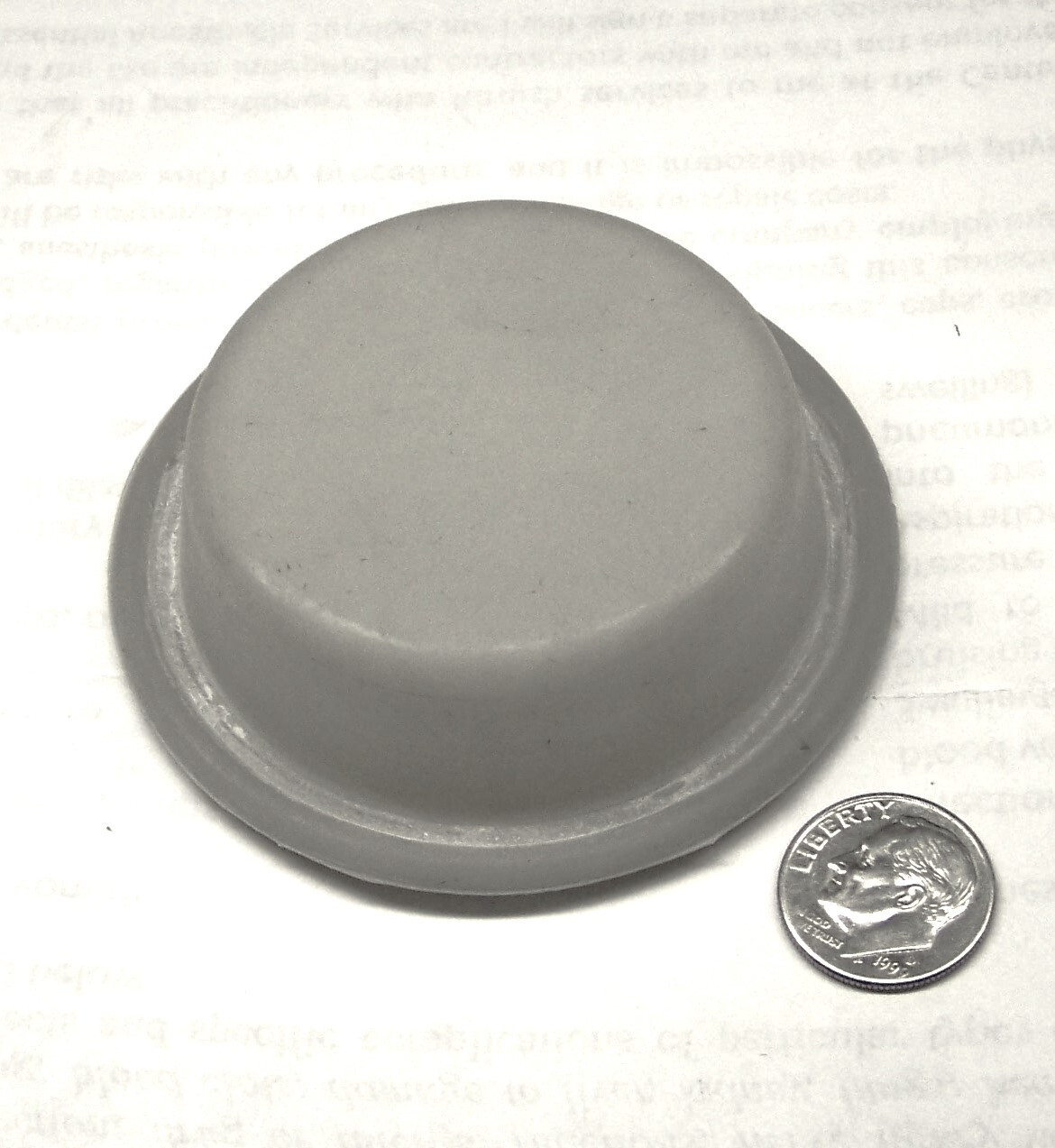 VALVE ACTUATOR DIAPHRAGM GREY NOS 3/4" HIGH 2-11/16" D .1157" T .259" W FLANGE