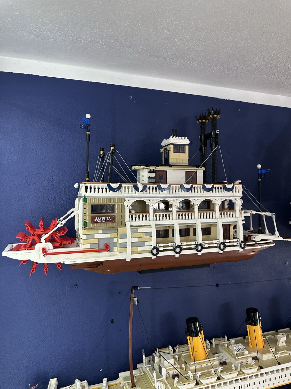 Lego Icons River Steamboat Wall Mount