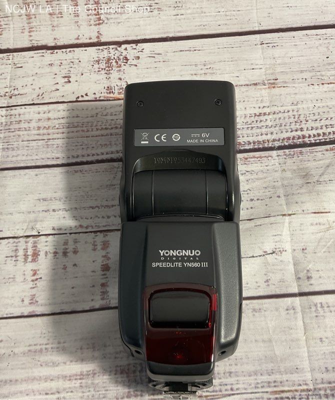 YONGNUO Speedlite YN-560-III Shoe Mount Flash