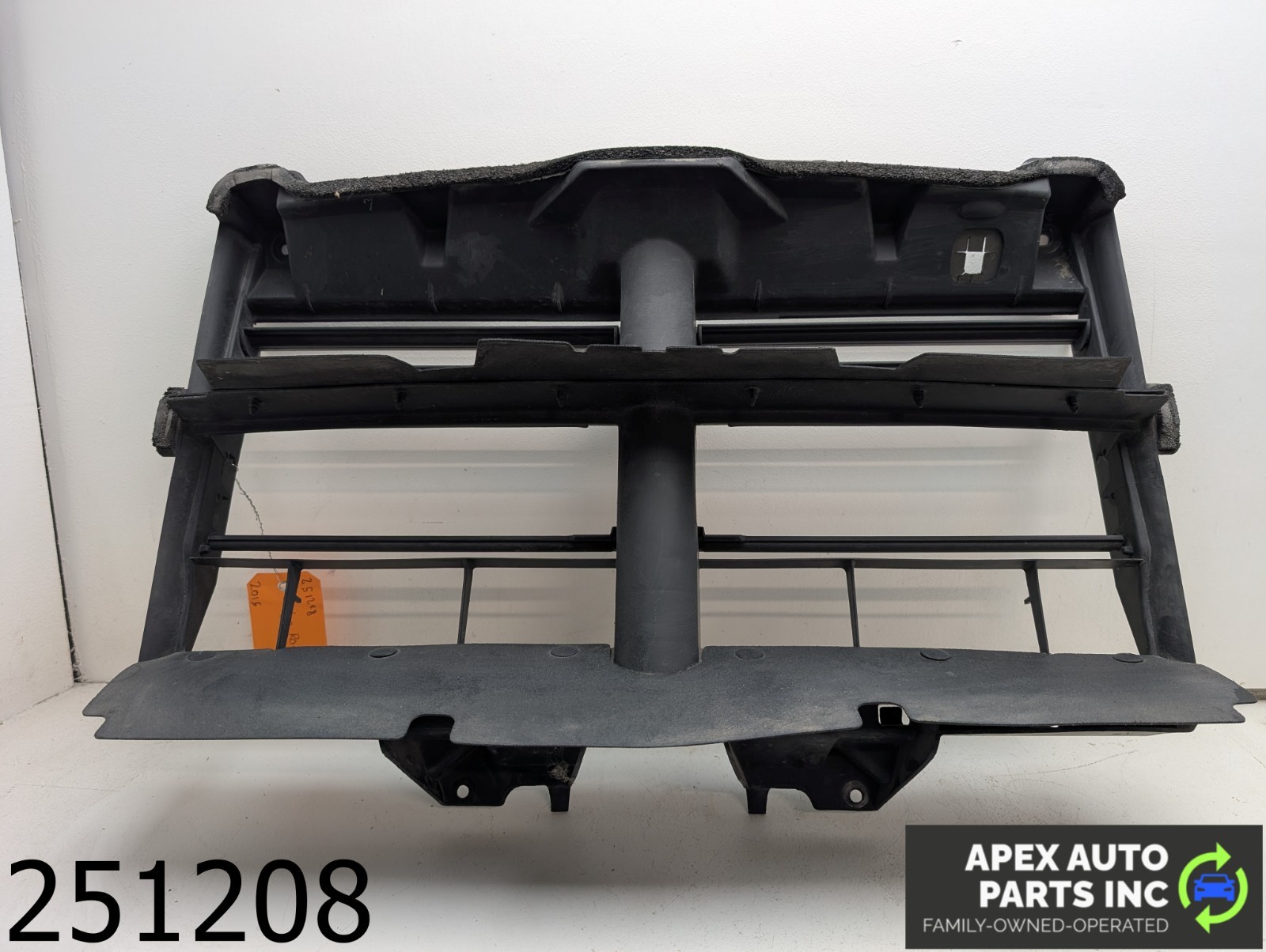 OEM 2015 Dodge Ram 1500 3.0L AIR SHUTTER ASSEMBLY