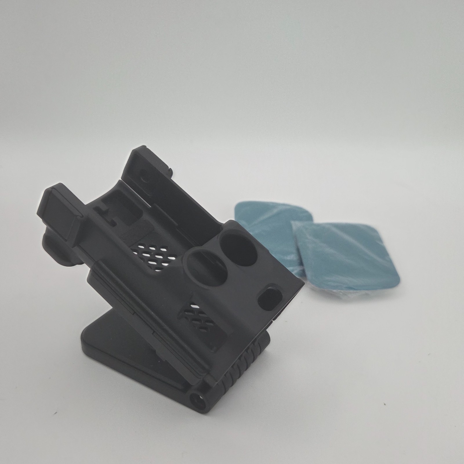 DJI Osmo Pocket 3 Magnetic Mount -  Tripod Mount - Adjustable for on the go