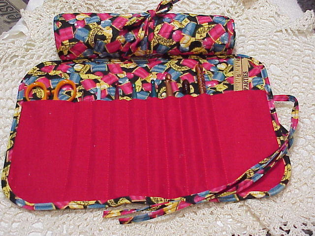 SPOOLS OF SEWING THREAD quilted crochet hook case / holder cotton fabric
