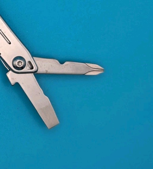 LEATHERMAN WINGMAN MULTI-TOOL! FAST SHIPPING! *CARLISLE*
