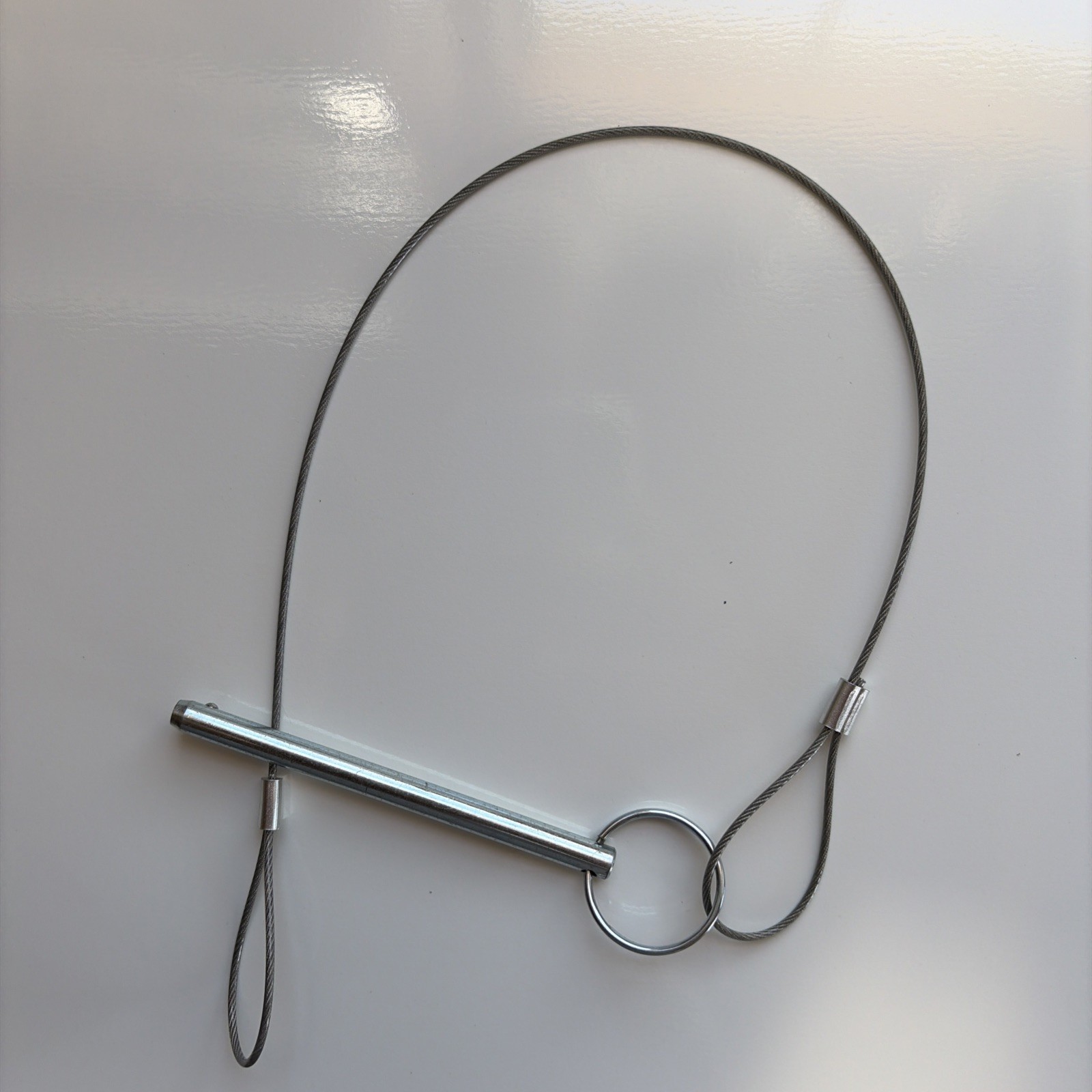 Graco 244826 Self Locking Pin And Lanyard For Graco Extreme Fluid Pumps.