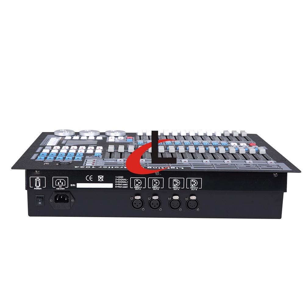 1024 DMX Lighting Console Professional Stage Light Controller With Flight Case