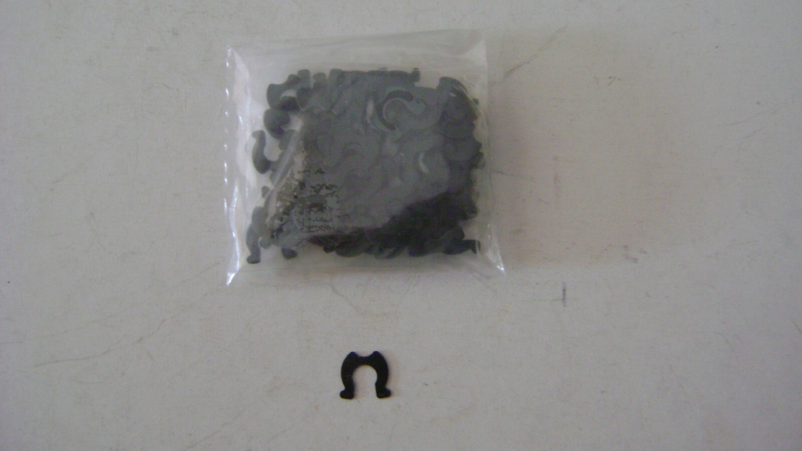 Lionel TS-70 Retaining Washer (pkg. of 100-Black)