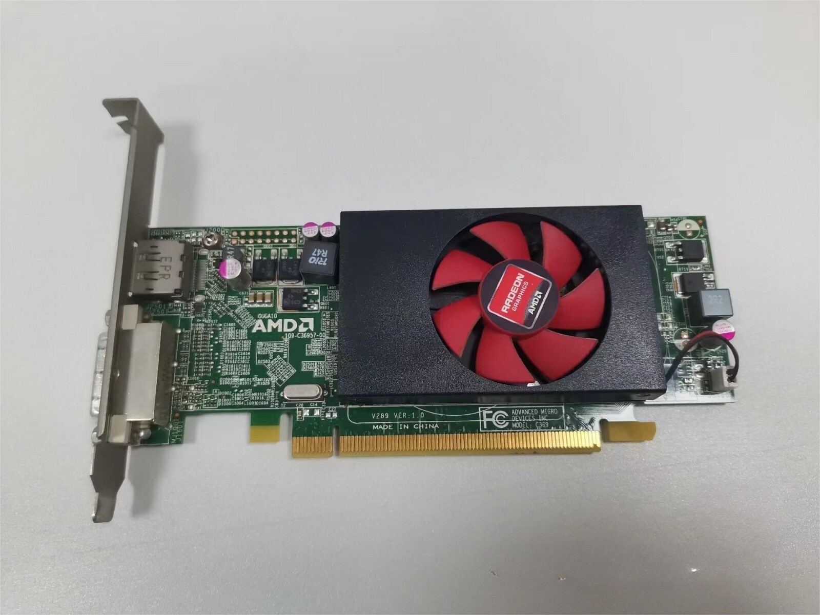 Dell AMD Radeon HD8490 1GB DDR3 Graphics Video Card