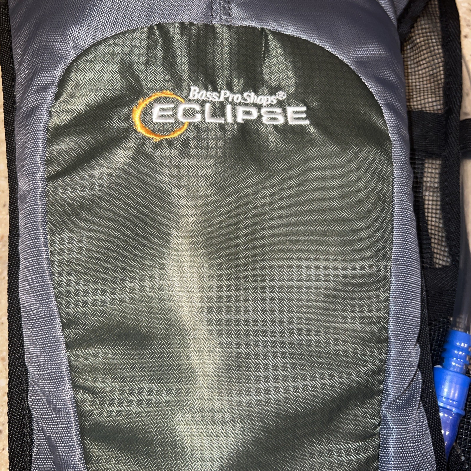 Bass Pro Shops Eclipse 1.5L/50-oz. Hydration Pack New Without Tags