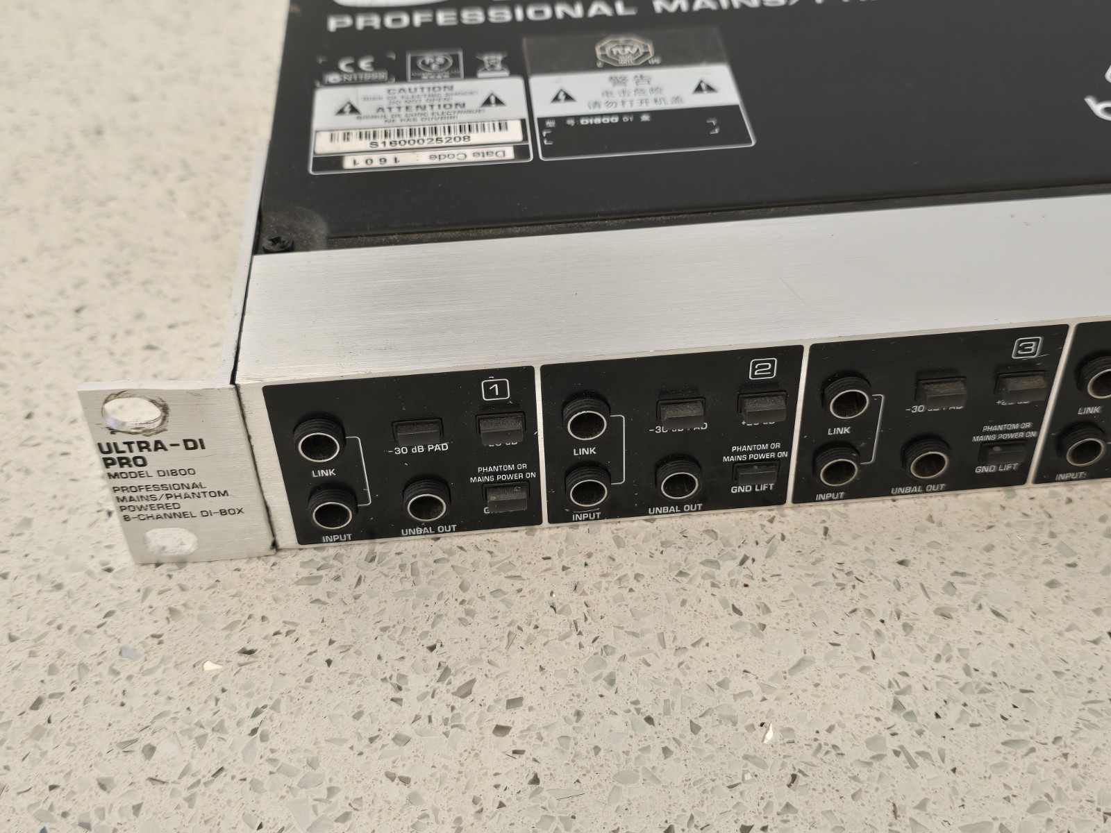 Behringer Ultra-DI Pro DI800 Phantom Powered 8 Channel Direct DI-Box Untested