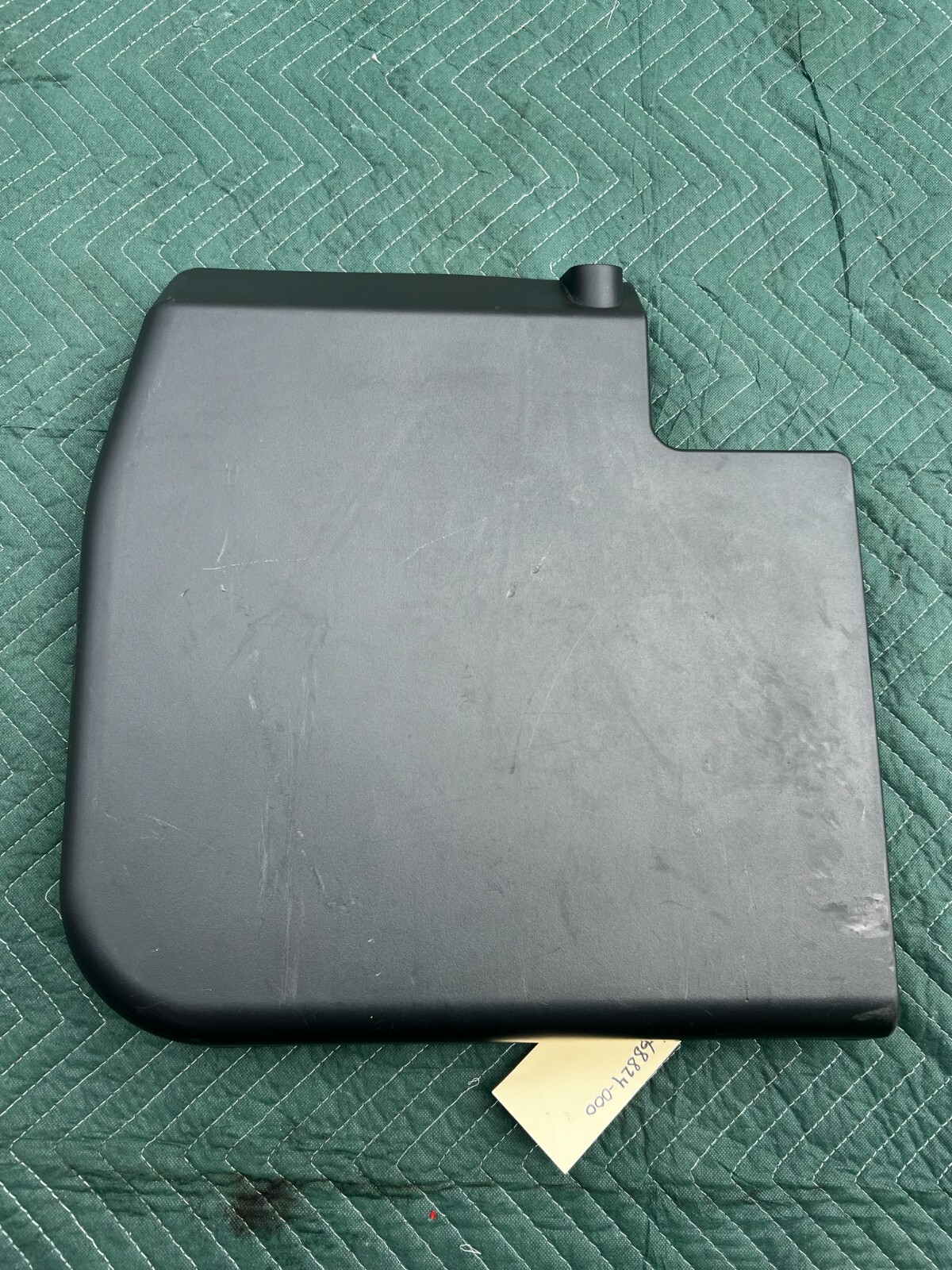 18-24 FREIGHTLINER CASCADIA SLEEPER CABINET SIDE COVER PANEL 18-68824-000 OEM