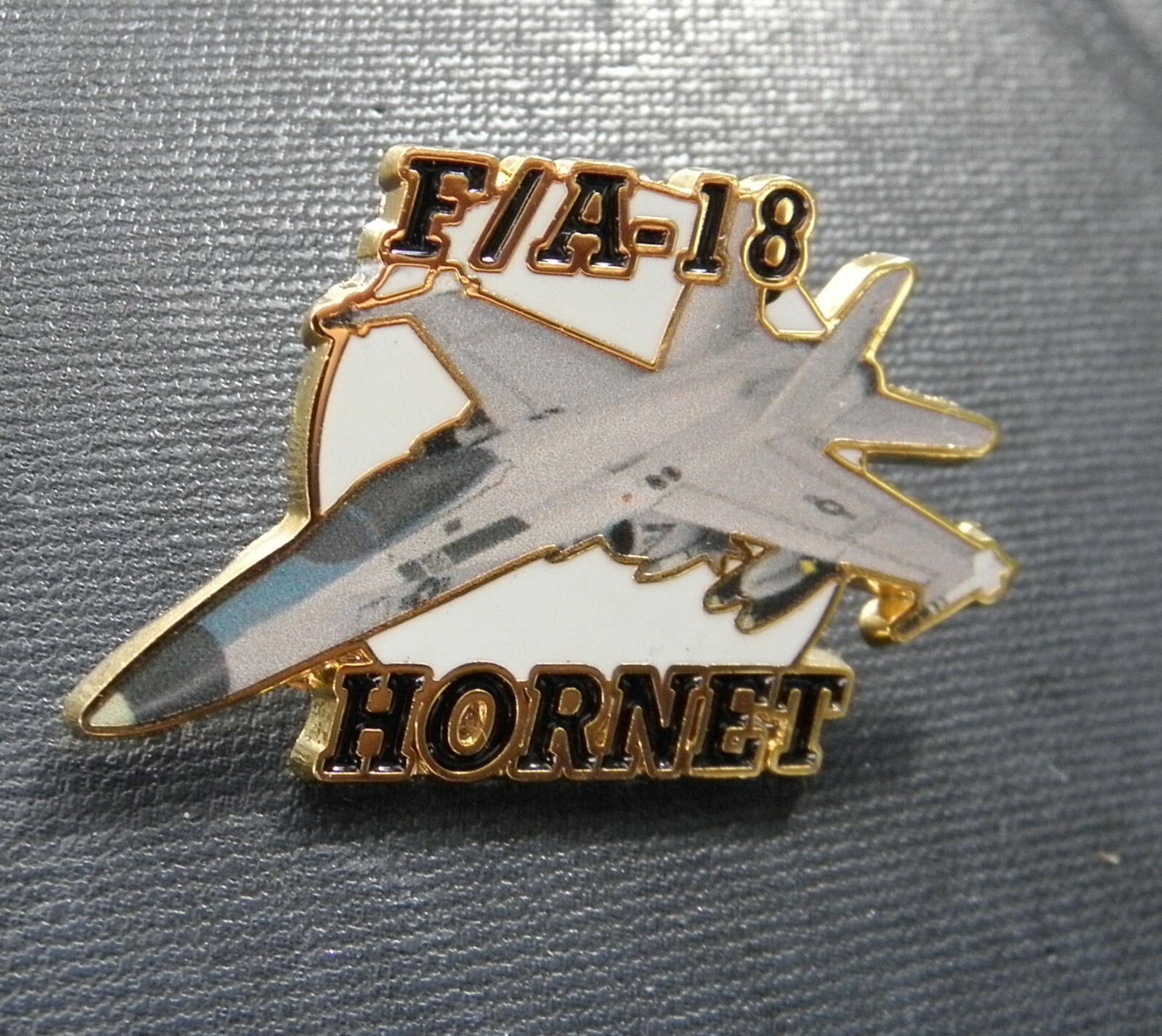 Hornet F18 FA18 USAF Air Force Aircraft Lapel Pin 1.5 inches