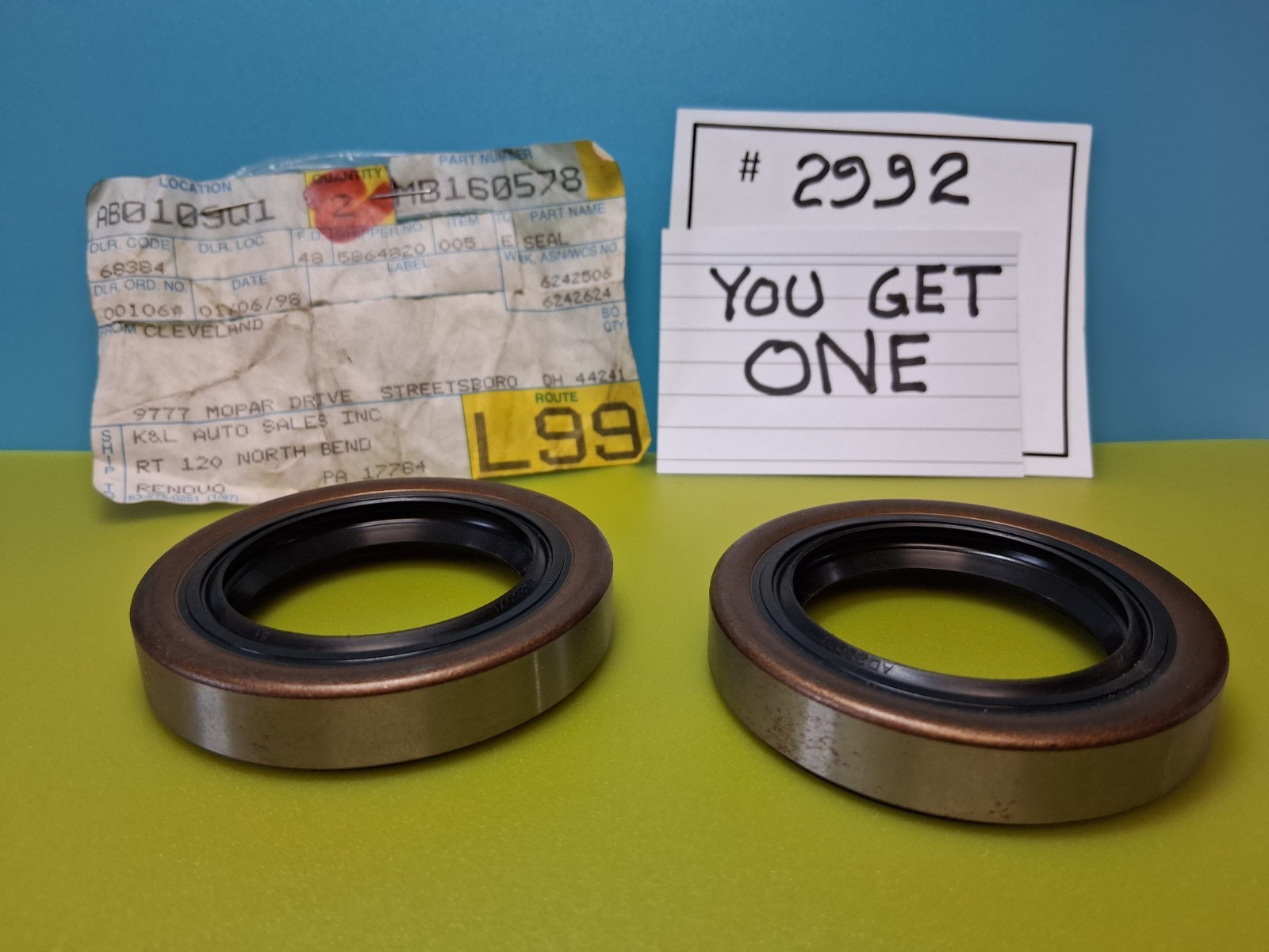 MB160578 Front DIFF DRIVE PIN OIL SEAL /Mitsubishi see description/Free Shipping