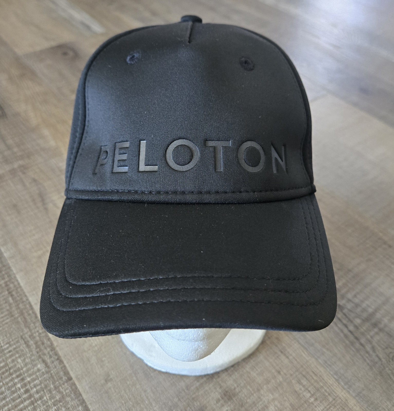 Peloton Unisex One Size NWOT Black Baseball Cap Hat Adjustable Cycling