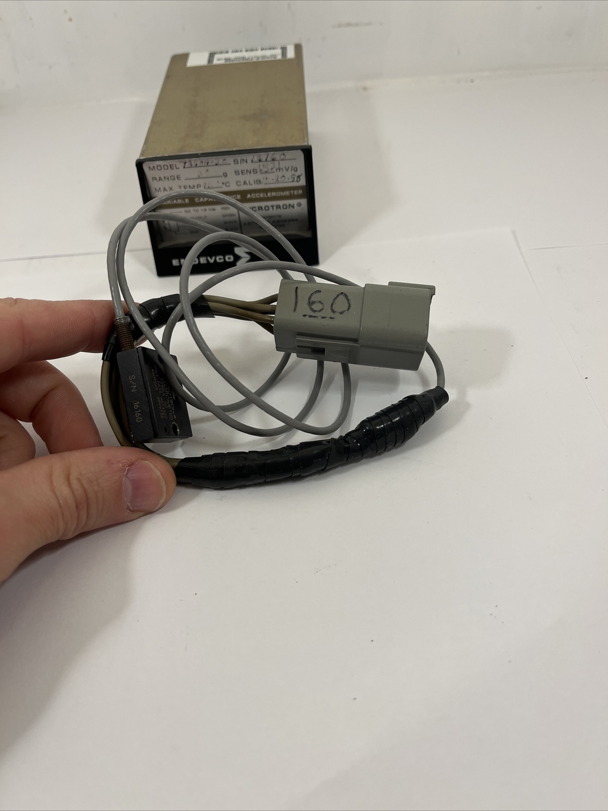 ENDEVCO MICROTRON 7290A-30 VARIABLE CAPACITANCE ACCELEROMETER