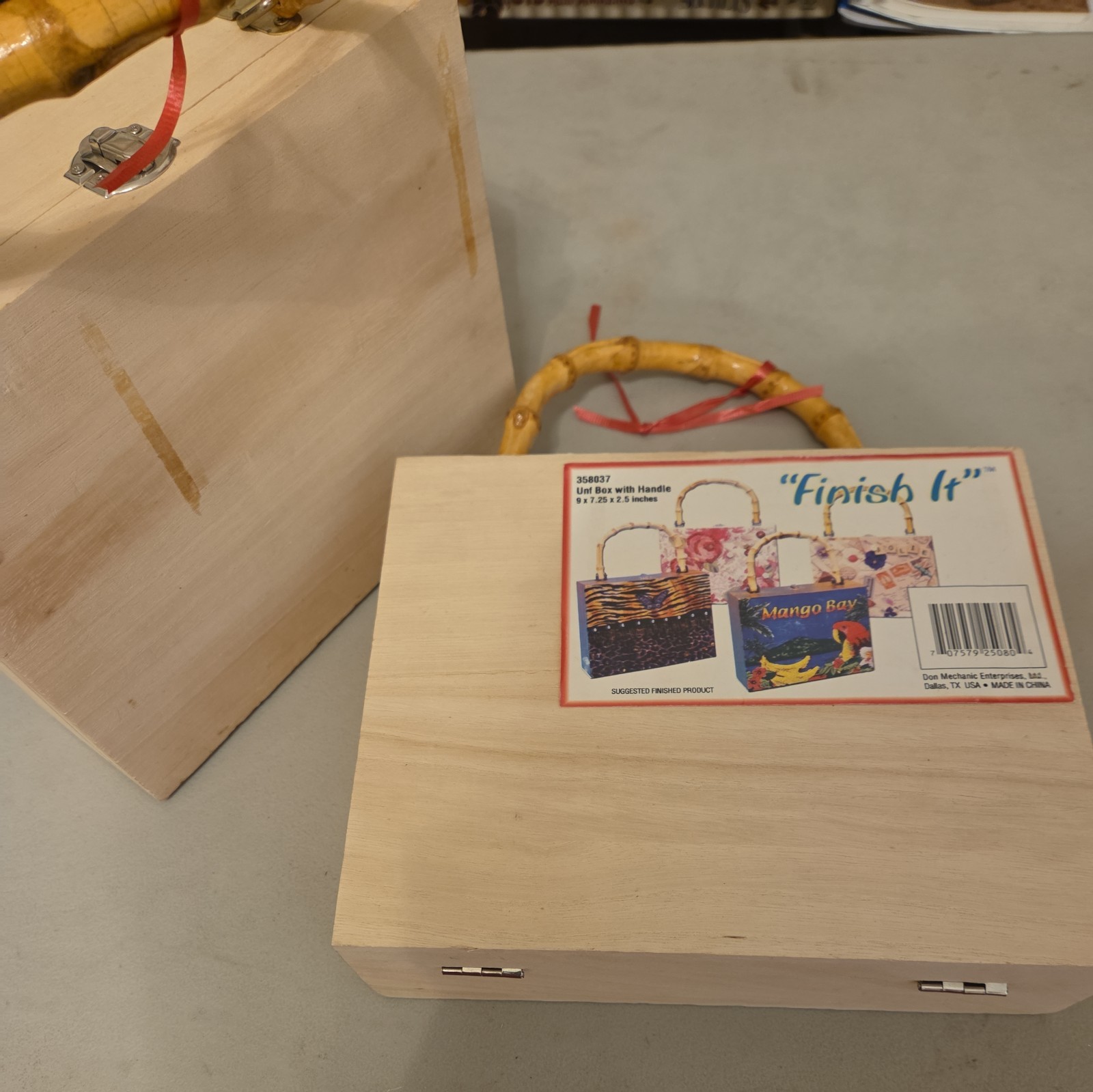 2 unfinished Wood Keepsake Storage Boxes with Metal Latches and Handle
