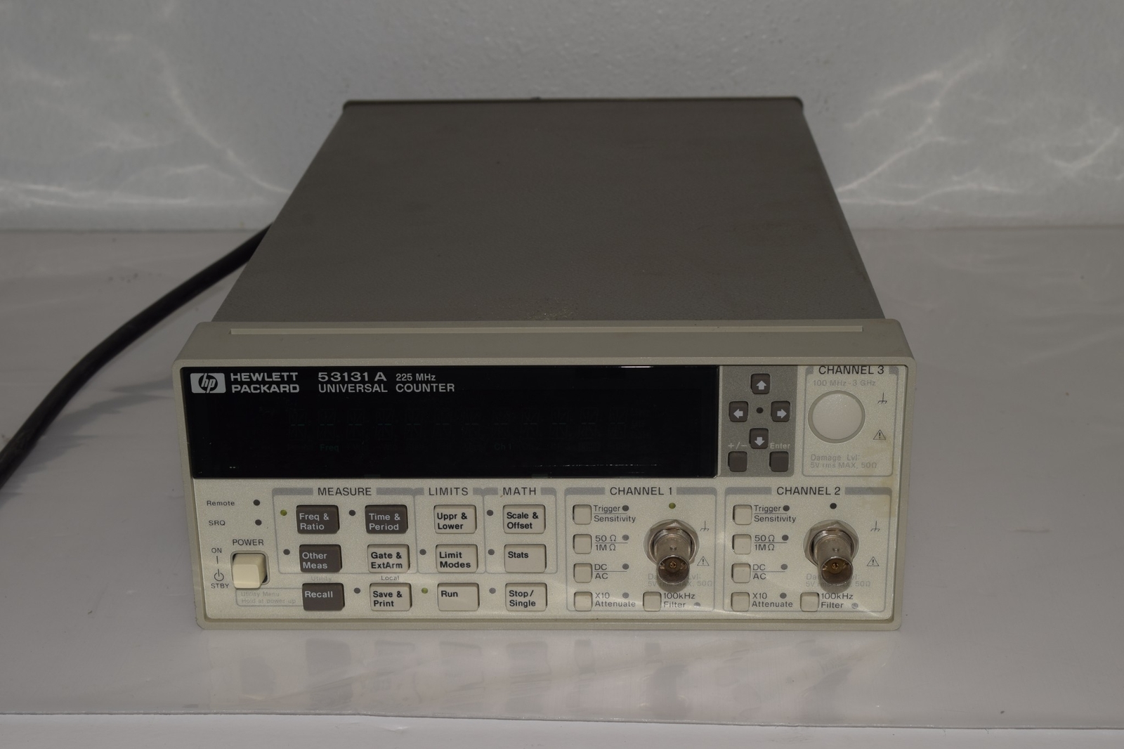 *TC*  HEWLETT PACKARD HP 53131A 225MHZ FREQUENCY UNIVERSAL  COUNTER   (TFW21)