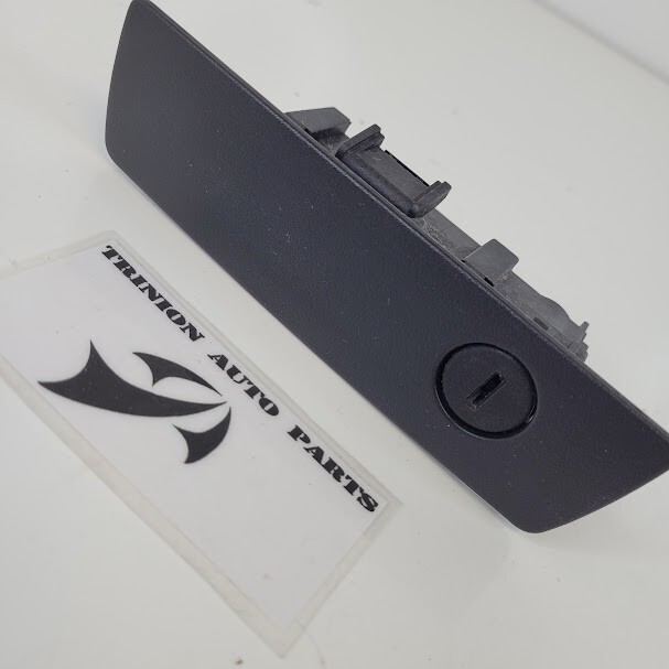 2005-2010 Chrysler 300 Glove Box Latch Handle Black with Screws No Key OEM