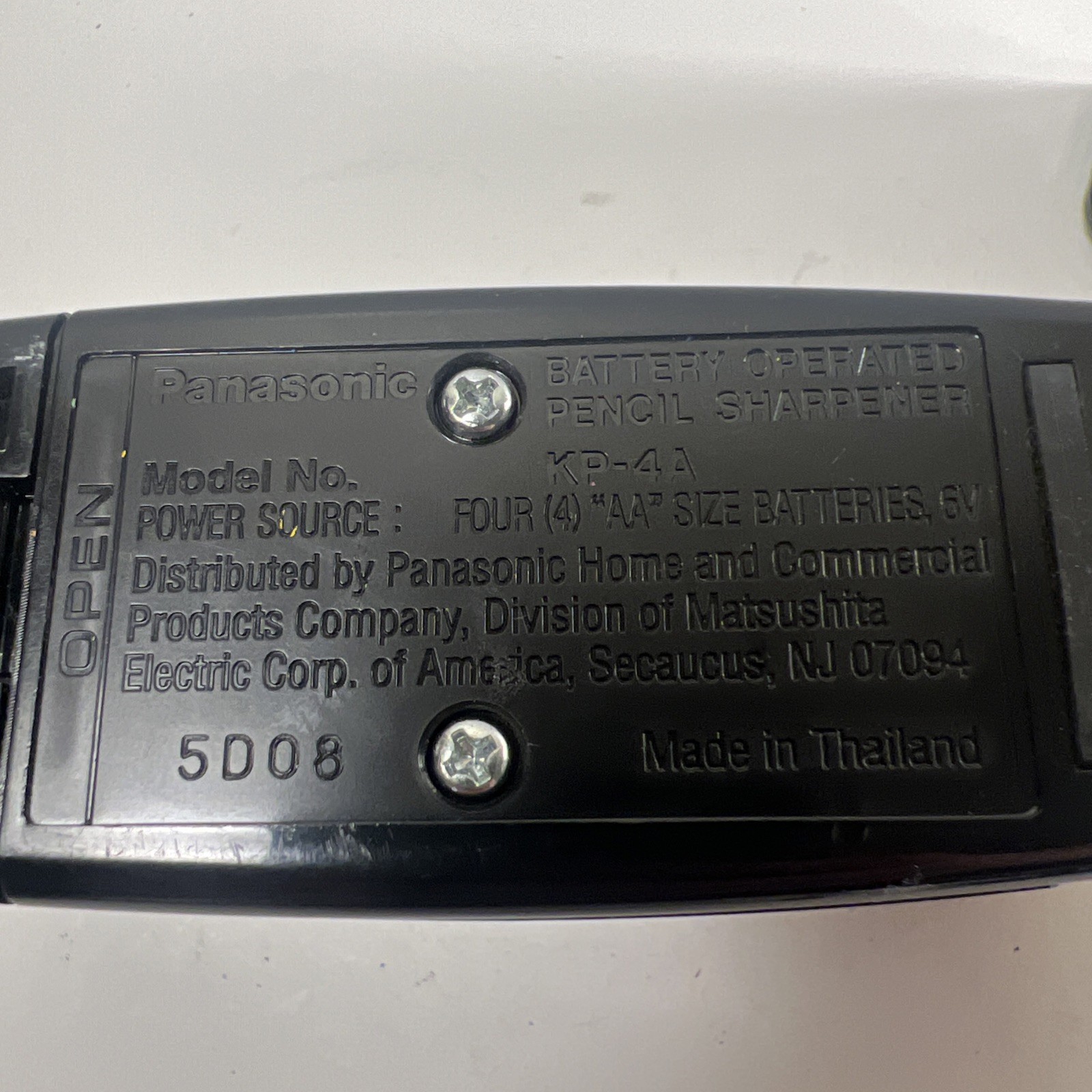 Panasonic KP-4A Portable Battery Powered Pencil Sharpener - Tested & Working