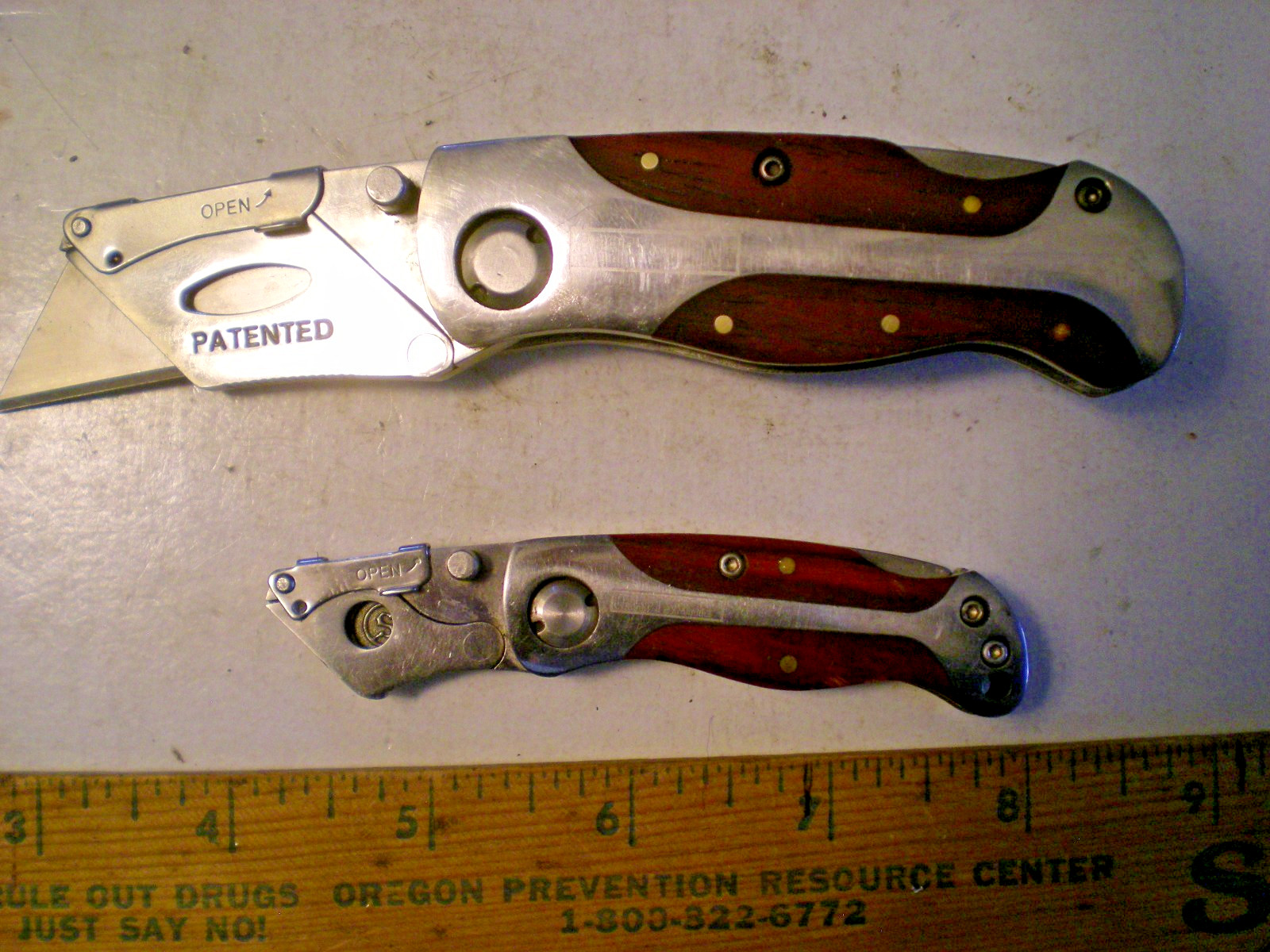 Two Craftsman Folding Razor Knives Mini And Full Size