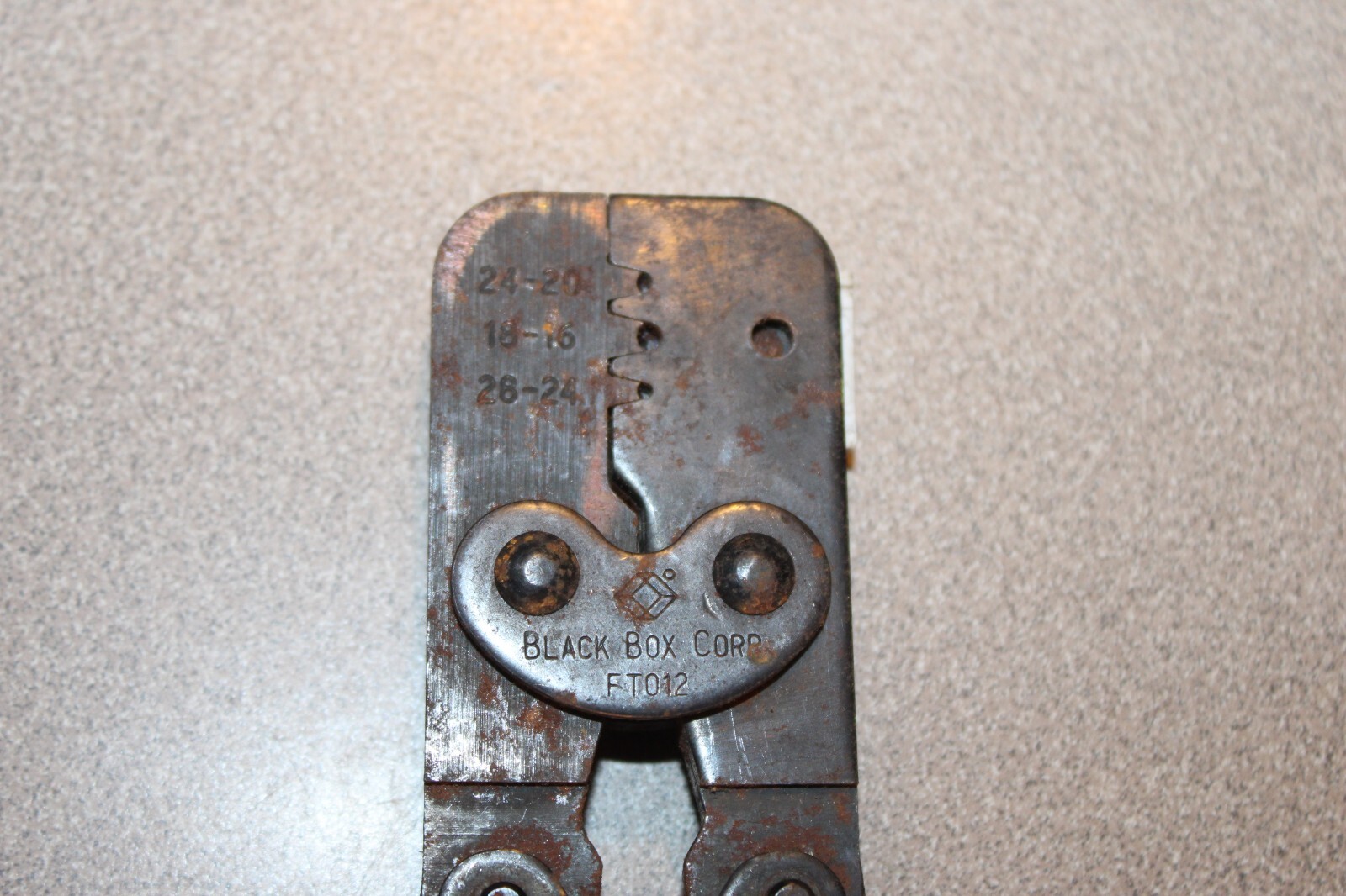 Black Box Corp FT012 V.35 And M/50 Crimp Tool