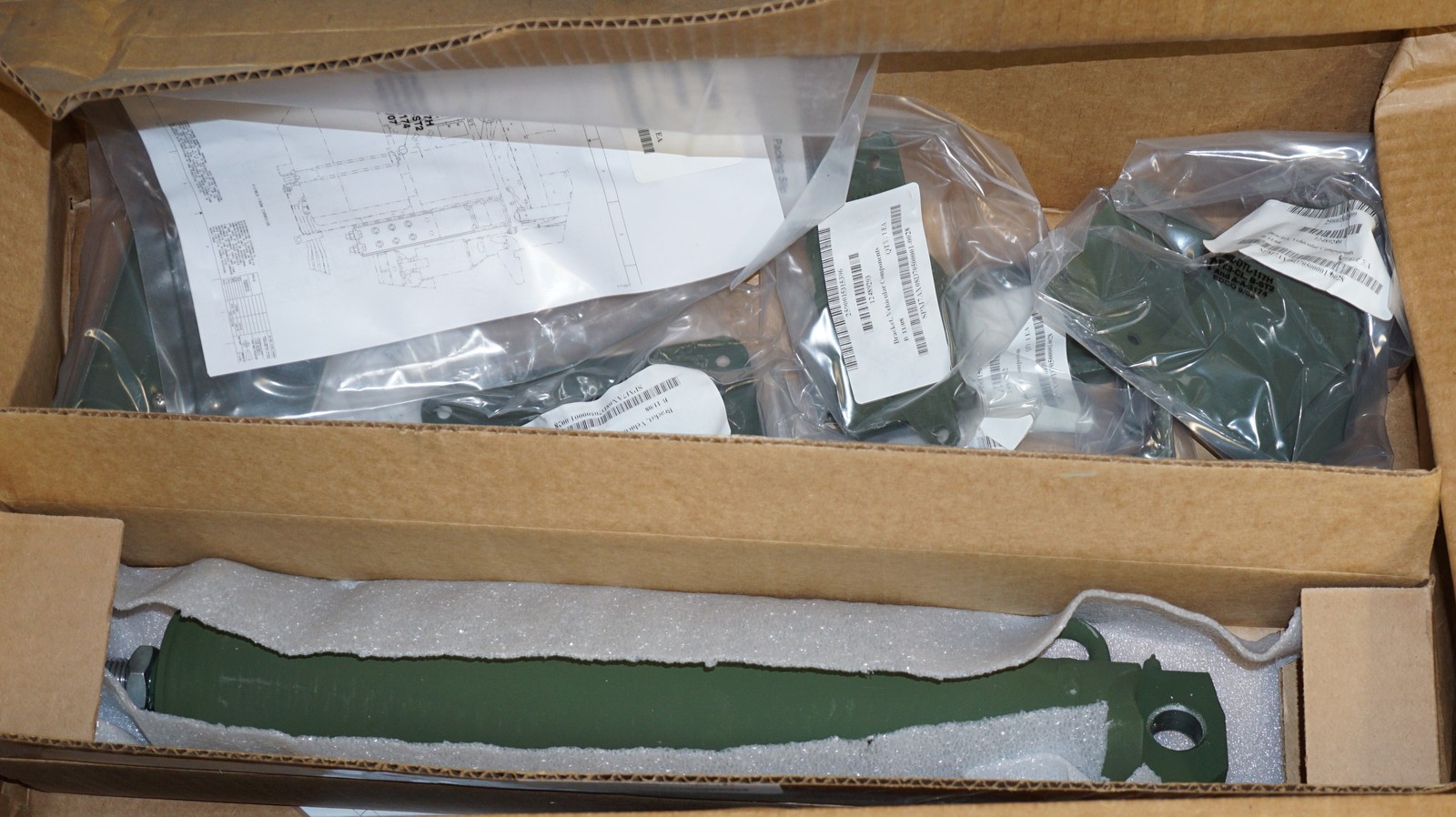 MILITARY LMTV FMTV CAB LIFT CYLINDER & BRACKET KIT 57K4861 M1078 M1083 M1088 NEW