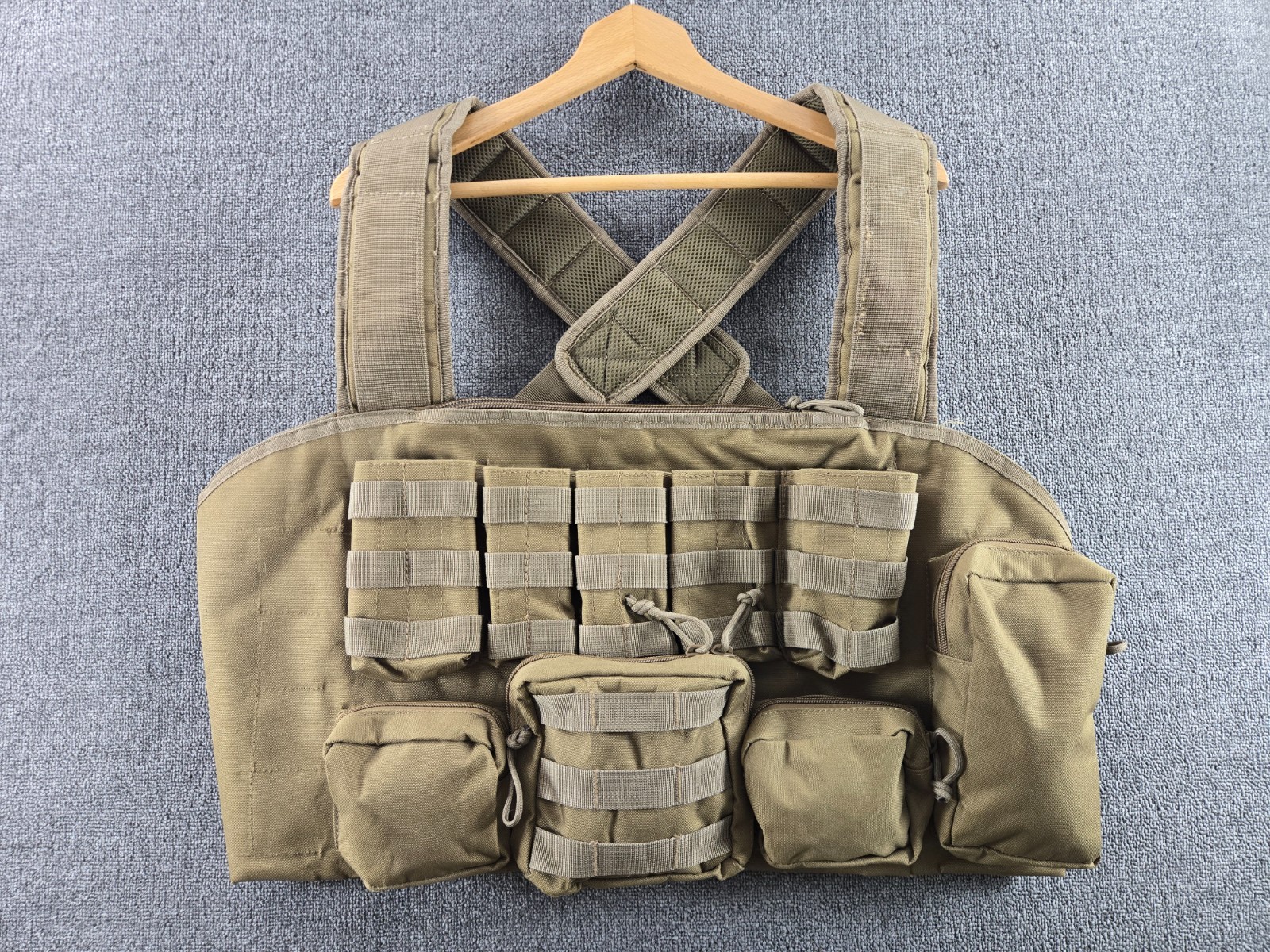 Voodoo Tactical Chest Rig Coyote Brown Multi-Pocket Vest