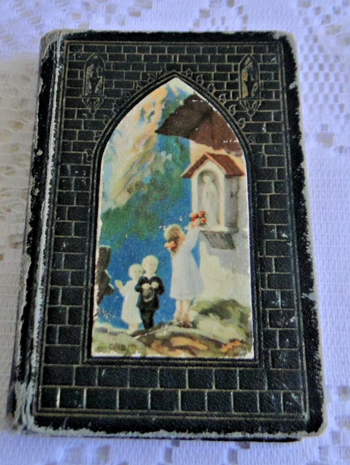 Children's Communion Missal Brepols No. 65 Paris 1953 Leather
