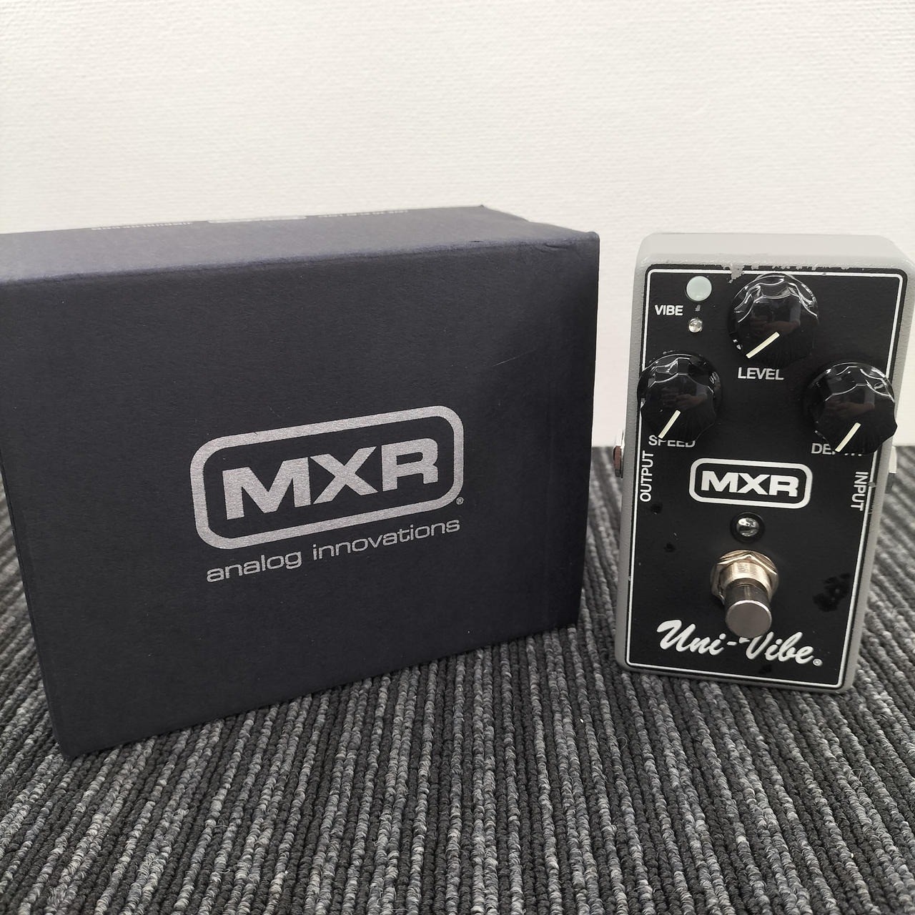 MXR M68 Uni-Vibe Chorus/Vibrato Guitar Effects Pedal