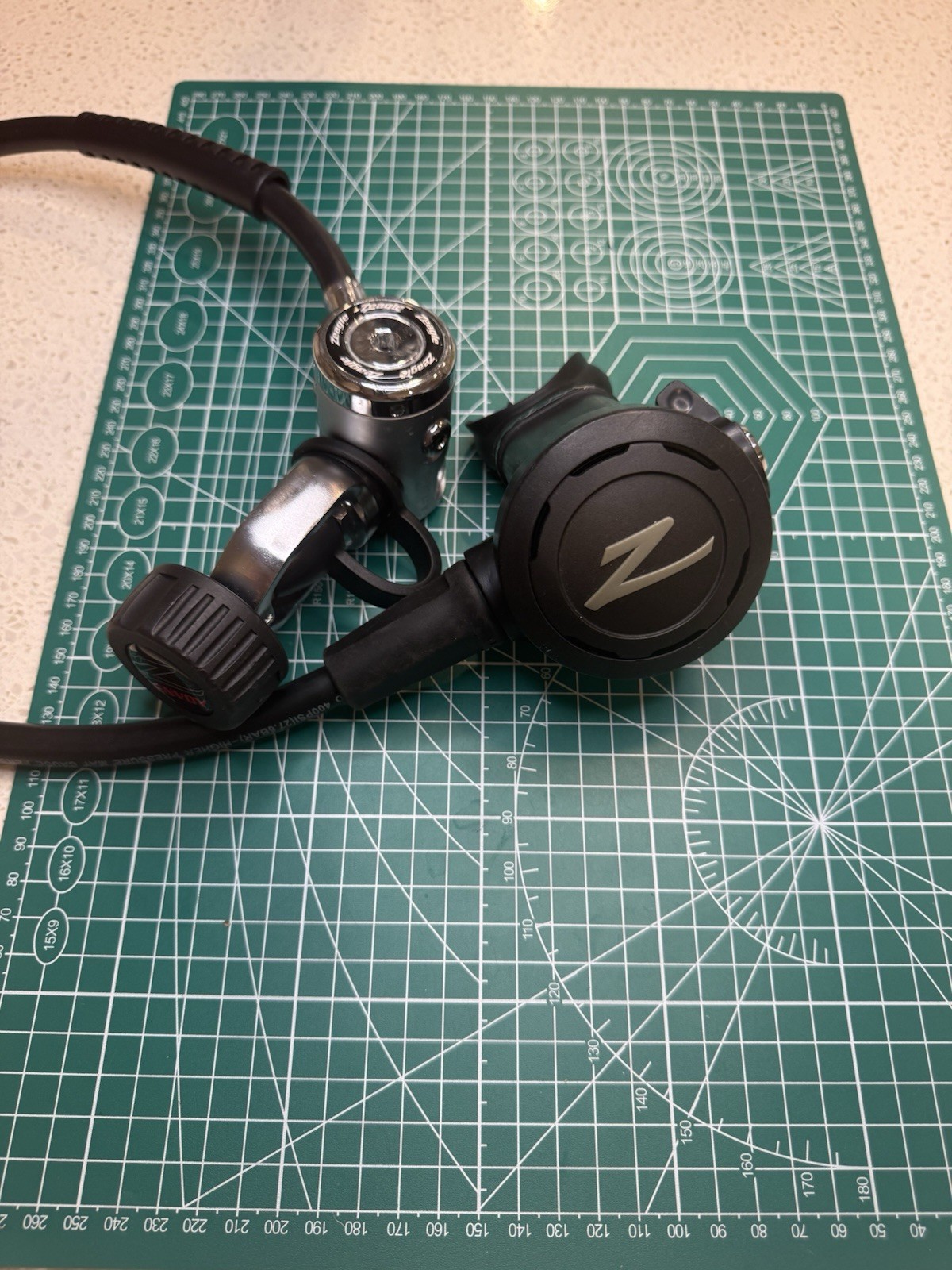 Zeagle Envoy 2 Scuba Diving Regulator Set-Yoke