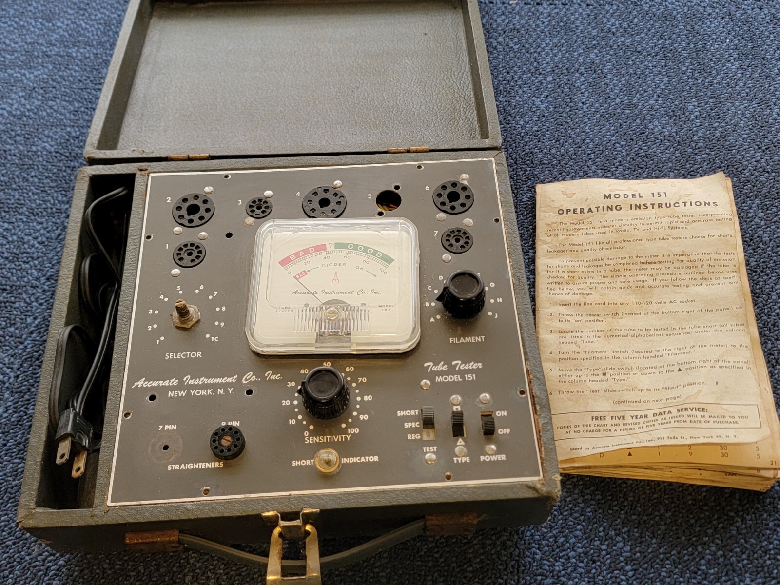 Tube Tester Accurate Instrument Model 151 Vintage w/ Manual | For Parts / Repair