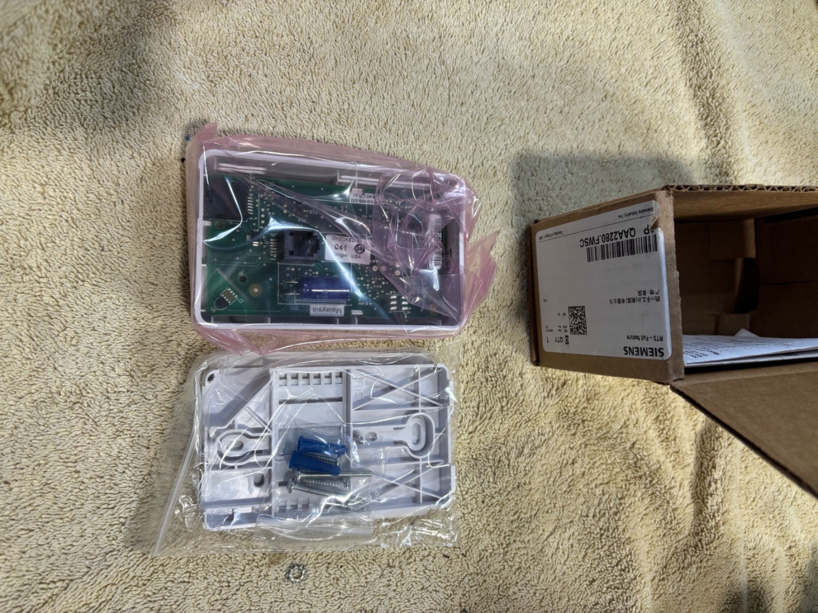 Siemens QAA2280.FWSC Air Temperature Sensor
